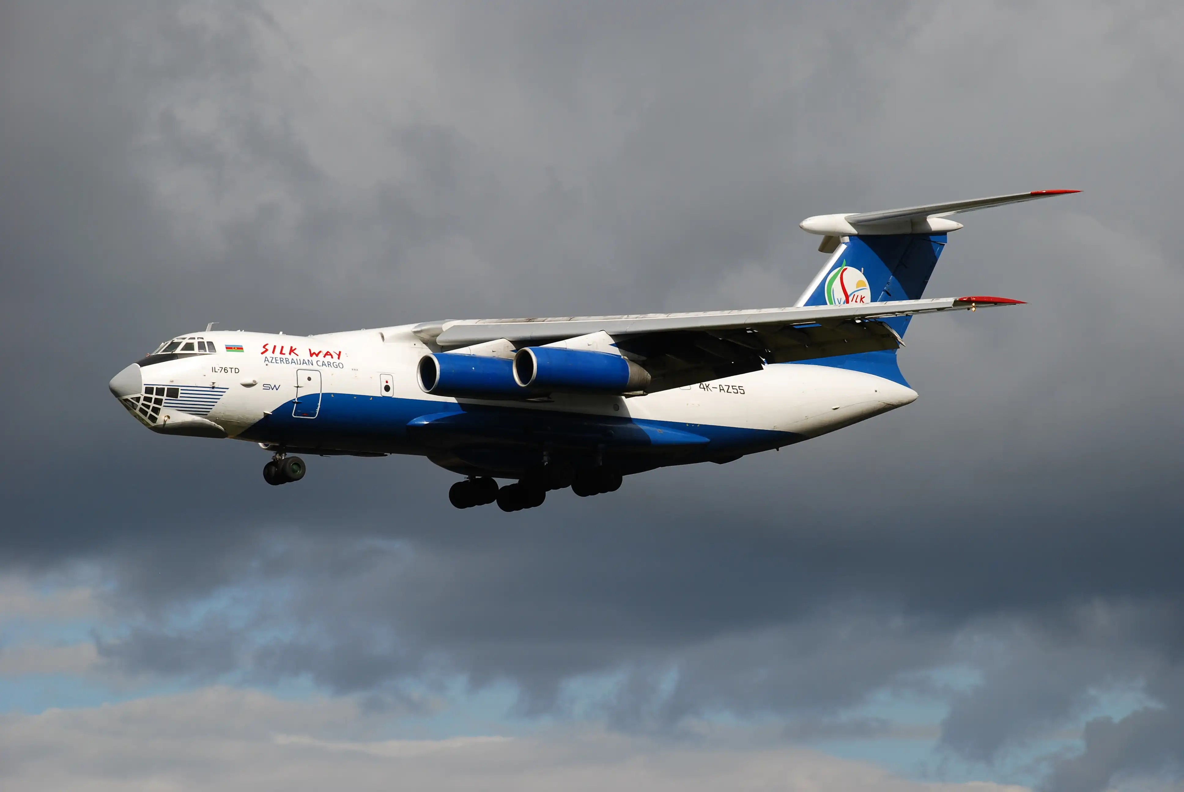 Ilyushin_Il-76TD_(Silk_Way_AL)_(8738519571)