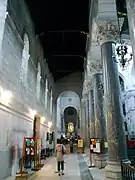 nave lateral
