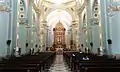 Interior de la Catedral de Córdoba con vista hacia al altar mayor.