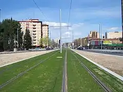 Vías en el Paseo de Isabel la Católica.