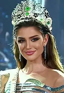 Miss Grand Internacional 2022Isabella MeninBrasil Brasil