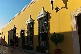 Una casona de la calle 27 en Izamal.