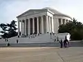 Miles de personas visitan el Monumento cada año