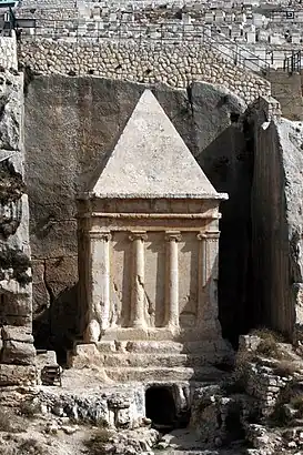 Tumba de Zacarías, posiblemente nefesh de la tumba de Benei Hezir, otras de las tumbas rupestres de Jerusalén.