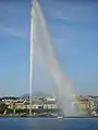 Jet d'Eau con un arcoíris