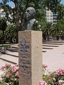 Monumento a José María Ferrer