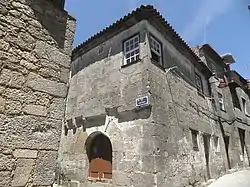 Casa de entrada a la Judiaria de Guarda.