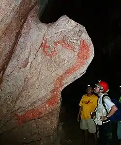 La Serpiente Emplumada en las grutas de Juxtlahuaca de la cultura olmeca.