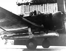 Nakajima B5N1 armado con un torpedo aéreo inerte.