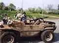 Volkswagen Schwimmwagen con una ametralladora Maschinengewehr 42