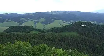 El pico Kiczera y la región Magura Spiska, vistas del pico Vysoké Skalky.