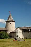 Torre de Dovmont(Dovmóntova Bashnya, Довмонтова башня)