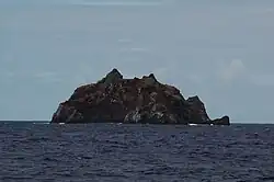 La roca vista desde el noreste.