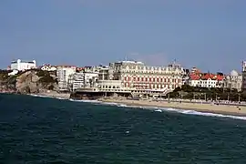 Hôtel du Palais visto desde el mar.