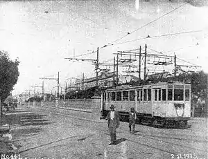 Un coche de subterráneo en Buenos Aires. Fotografía tomada en 1915.