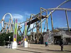 La montaña rusa «Los Pirineos».