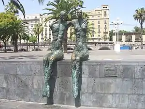 La pareja (2002), de Lautaro Díaz, Muelle de Bosch y Alsina.