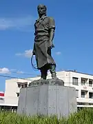 Estatua del lazador en su emplazamiento original.