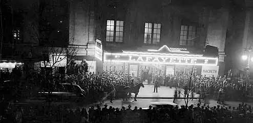 Noche de estreno en el Lafayette Theatre (April 14, 1936)