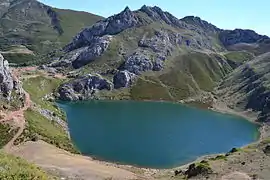 Lago de la Cueva.