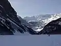 El lago Louise y el glaciar, en invierno