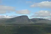 Photo du parc illustrant la présence de roches dures.