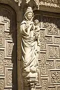 Virgen Blanca del parteluz de la Puerta del Juicio de la Catedral de León.