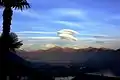 Lenticularis sobre Monte Ceneri, Blick von Brione s/M, 9. April 2017, 19:35.