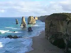 Los Doce Apóstoles  en la costa del estado de Victoria