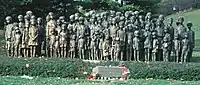 La estatua de los niños asesinados de Lidice - cada uno tiene su propio retrato aquí.