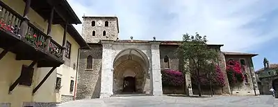 Iglesia de Santa María del Conceyu  Iglesia de Ntra. Señora de la Asunción