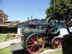 Maquinaria agrícola. Locomóvil fabricado en Inglaterra por Ransomes, Sims & Jefferies, a comienzos del siglo XX.