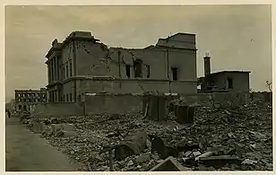Antigua sucursal del Mitsui Bank en  Hiroshima (1945.