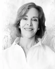 Lorena Clare Facio(80 años)Servicio: 1998-2002Esposa de Miguel Ángel Rodríguez Echeverría