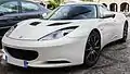 En el Lotus Evora, la plataforma y la mecánica estaban diseñados exclusivamente para el vehículo