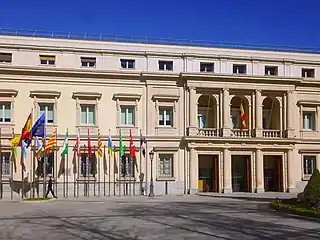 Palacio del Senado, sede de la cámara alta homónima.