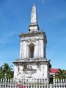 Monumento a Magallanes en Mactán (Filipinas) erigido por el Gobierno de Isabel II.