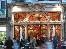 Café Majestic (Oporto, 1921).