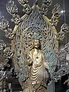 Retablo dedicado a Buda Maitreya, dinastía Wei del Norte (386-534), fechado en el 524. Bronce dorado. Museo Metropolitano de Arte.