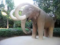 Mamut (1907), de Miquel Dalmau, parque de la Ciudadela.