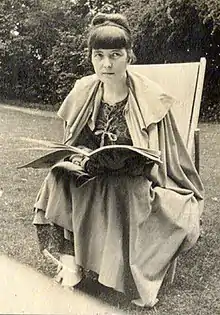 Katherine Mansfield, between 1916 and 1917