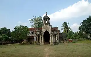 Mantri Manai, restos de los cuarteles de los ministros del reino de Jaffna. Está construido en un estilo euro-dravídico.