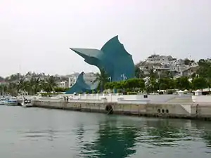 Escultura en Manzanillo de "Sebastián".