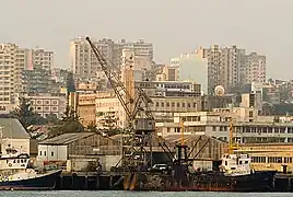 Vista del puerto de Maputo.