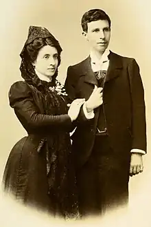 Marcela Gracia Ibeas y Elisa Sánchez Loriga, 1901.