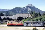 La estación de tren de Gösing, foto panorámica con el Ötscher