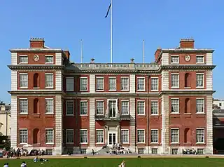 Marlborough House, ahora alterada