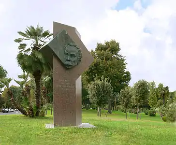 Monumento a José Martí en Esposizione Universale Roma. (Italia).