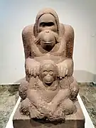 Escultura de Orangutanes