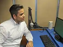 Mauricio Lomonte en la emisora Radio Reloj, Cuba